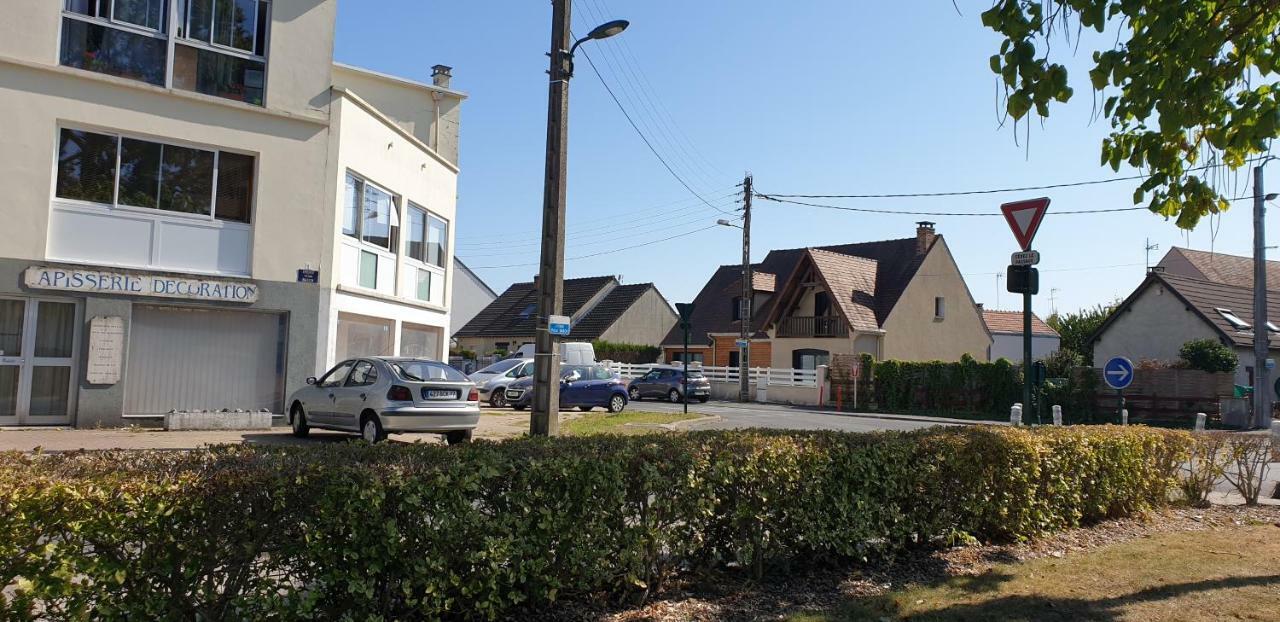 Les Lilas Ozoir-la-Ferrière Exteriör bild
